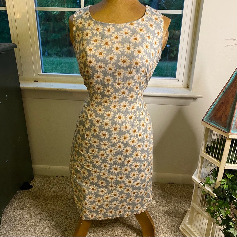 vintage daisy sundress